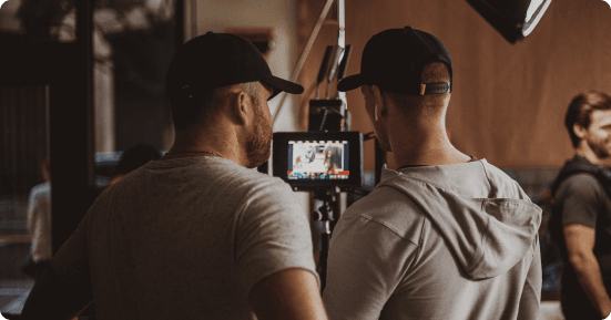 gordon-cowie-JbcOtH0W6UQ-unsplash 1